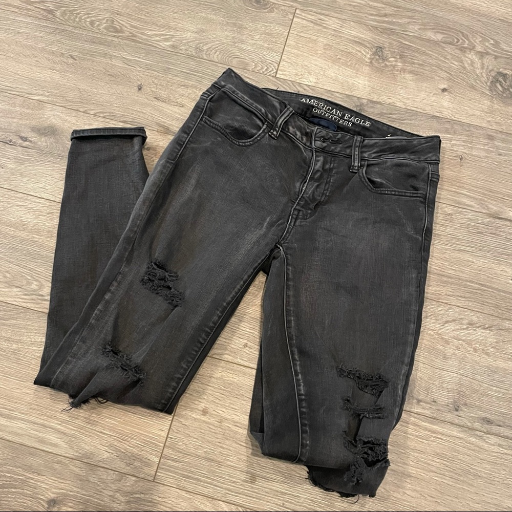 American Eagle Ripped Jeggings